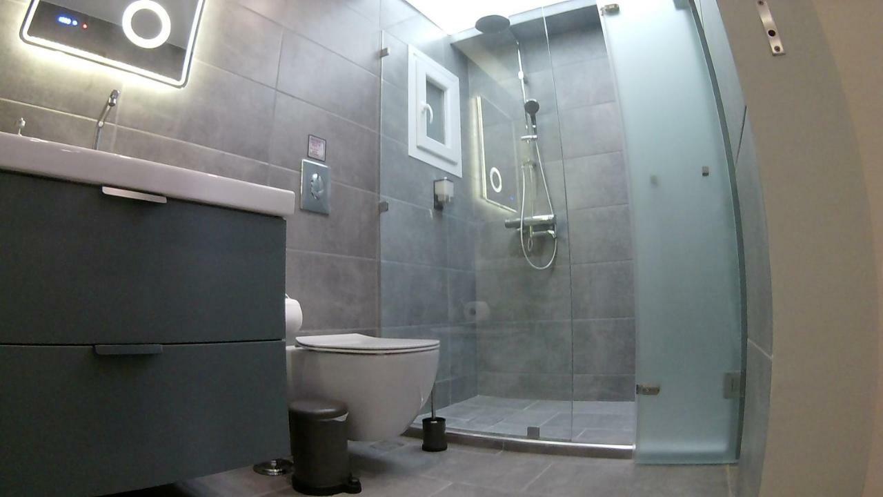 “Zeus”, Stylish Luxury Business Suite In The Heart Of Athens. Exterior foto